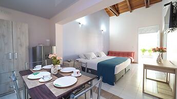 Hotel Santorini Kima Beach Resort