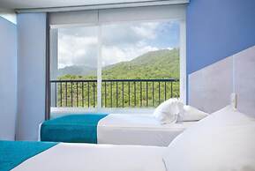 Hotel Santorini Kima Beach Resort