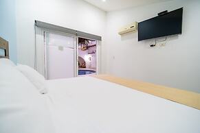 Hotel Santorini Kima Beach Resort
