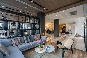 The Residence on Thonglor by UHG