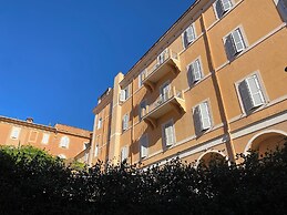 Basilica Hotel