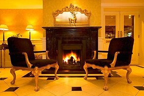 Step House Hotel