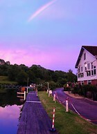 The Riverside Inn