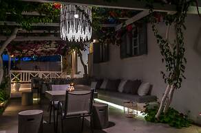 Milos Bay Suites