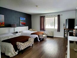 Peninsula Motel