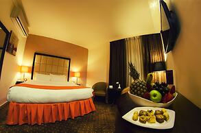 Meneur Hotel