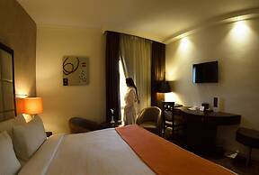 Meneur Hotel