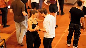Viajero Cali Hostel & Salsa School