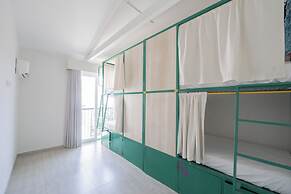 Viajero Cali Hostel & Salsa School