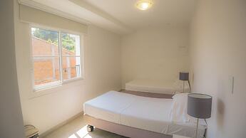 Viajero Cali Hostel & Salsa School