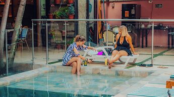 Viajero Cali Hostel & Salsa School