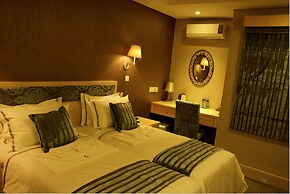 Aquarian Tide Hotel