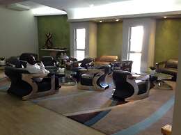 Aquarian Tide Hotel