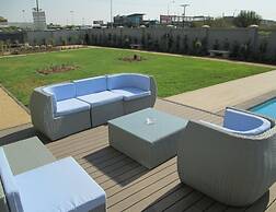Aquarian Tide Hotel