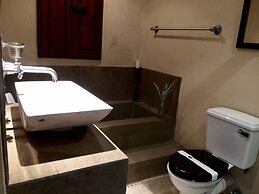 Harfield Guest Villa