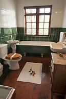 Harfield Guest Villa
