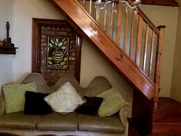 Harfield Guest Villa