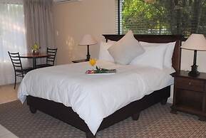 6 on Morris Guest Lodge