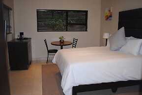 6 on Morris Guest Lodge