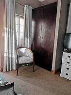 2 Leafed Doors