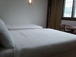 Lighthouse Hotel