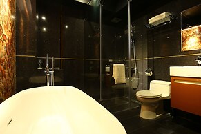Bellus Inn