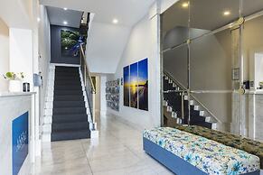 The Abbott Boutique Hotel