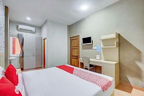 Tembok Batu Residence