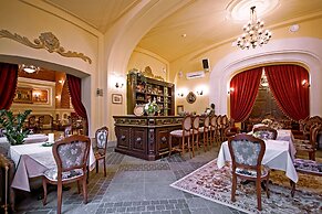 Ekaterina Hotel