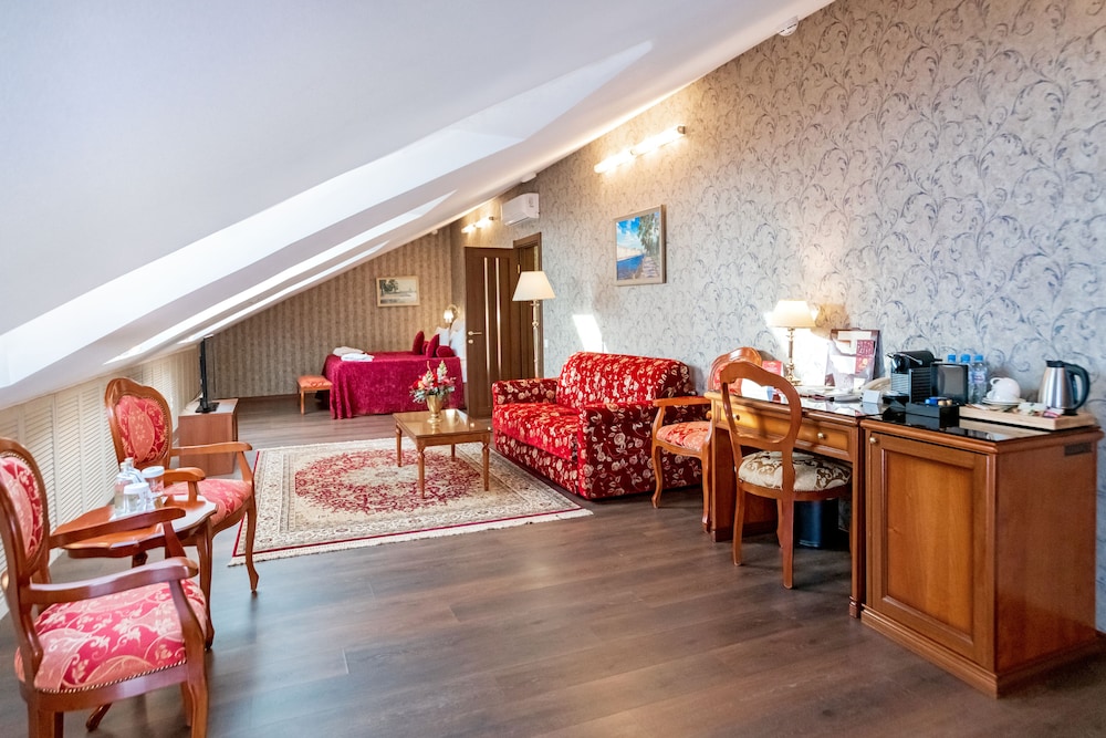 Ekaterina Hotel