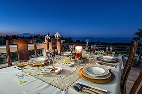 Frido Luxury Villa