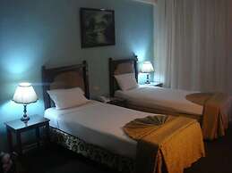 Trio Hotel Kaoud Sporting