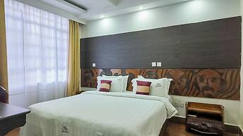The Luke Hotel