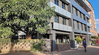 The Luke Hotel
