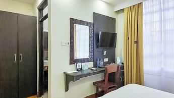 The Luke Hotel