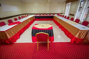 The Luke Hotel
