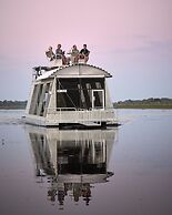 Thamalakane River Lodge