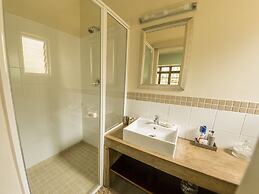 Mackaya Bella Guest House
