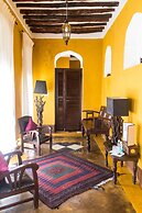 Kholle House