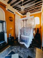 Kholle House