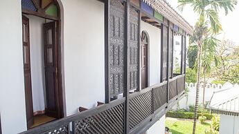 Kholle House