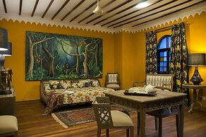 Kholle House