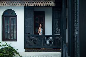 Kholle House
