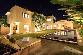 Villa Damaya