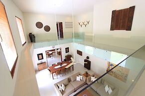 Villa Damaya