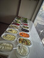 Cihanay Hotel