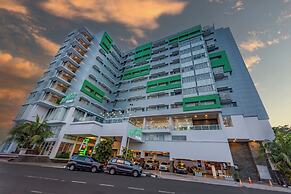 Whiz Prime Hotel Megamas Manado