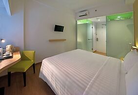 Whiz Prime Hotel Megamas Manado