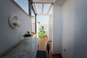 Holidays2Malaga Juan de Mena Apartments