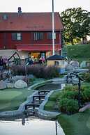 Bergs Slussar Vandrarhem & Stugor - Hostel